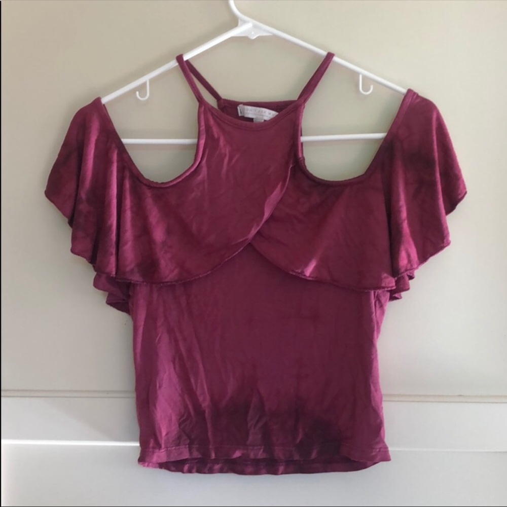 Off the shoulder Ruffle Crop Top